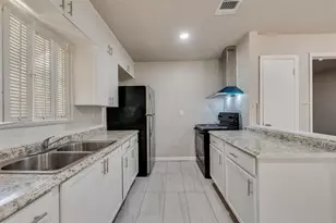 6748 Hialeah Dr, Dallas, TX 75214 - Photo 2