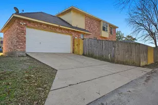 408 Channel View Ct, DeSoto, TX 75115 - Photo 4