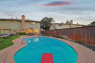 7841 El Pensador Dr, Dallas, TX 75248 - Photo 32