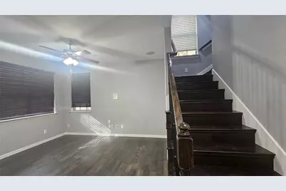 1424 Biltmore Lane, Irving, TX 75063 - Photo 30