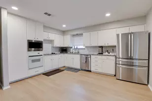 54 Legend Rd, Benbrook, TX 76132 - Photo 10