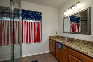 4150 Cedar Dr, Grapevine, TX 76051 - Photo 20