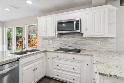 16801 Brushfield Drive, Dallas, TX 75248 - Photo 8