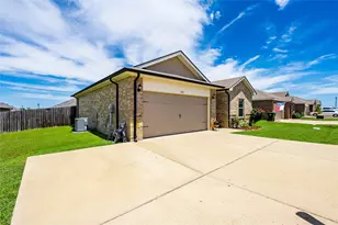 306 Breaux Ln, Mabank, TX 75147 - Photo 14