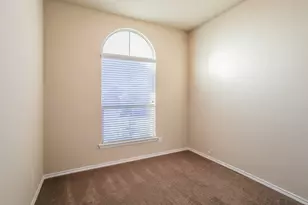 522 Cantebury Park Ln, Ponder, TX 76259 - Photo 10