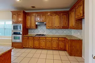 13646 Valencia Dr, Frisco, TX 75035 - Photo 6