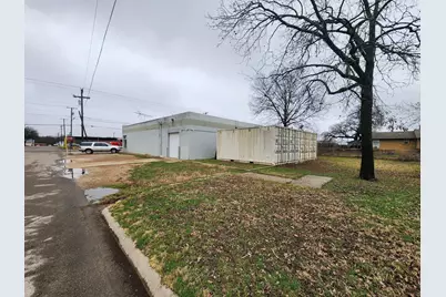 607 S Main Street, Cleburne, TX 76033 - Photo 2