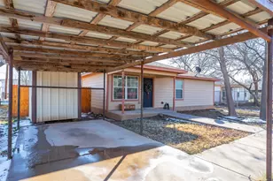 641 Brown Ave, Tuscola, TX 79562 - Photo 4