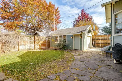 2222 W Magnolia Avenue, Fort Worth, TX 76110 - Photo 20