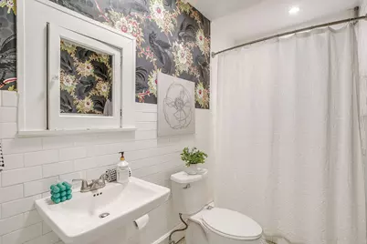 2222 W Magnolia Avenue, Fort Worth, TX 76110 - Photo 10