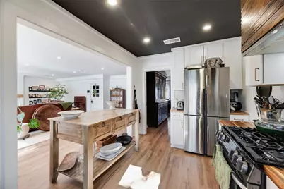 2216 Lotus Avenue, Fort Worth, TX 76111 - Photo 10