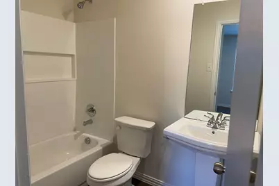 2203 Henry Street #B, Greenville, TX 75401 - Photo 8