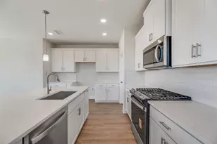 153 Ashbrook St, Little Elm, TX 75068 - Photo 6