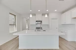 153 Ashbrook St, Little Elm, TX 75068 - Photo 2