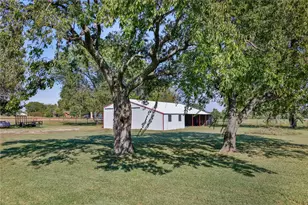 476 Co Rd 260, Gainesville, TX 76240 - Photo 16