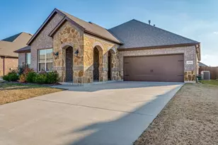 11008 Culberson Dr, Aubrey, TX 76227 - Photo 2