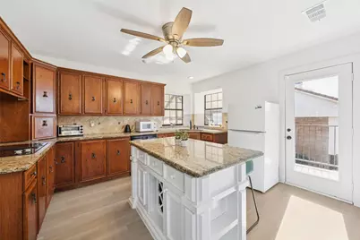 3313 Hidalgo Street, Irving, TX 75062 - Photo 14