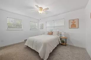 1310 W Cedar St, Arlington, TX 76012 - Photo 12