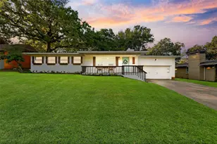 1310 W Cedar St, Arlington, TX 76012 - Photo 1