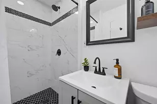 1310 W Cedar St, Arlington, TX 76012 - Photo 4