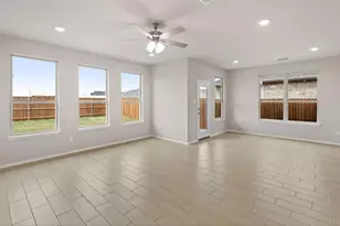 1139 Rothland Ln, Red Oak, TX 75154 - Photo 10