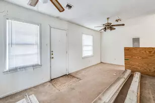 1109 Roosevelt St, Arlington, TX 76011 - Photo 2