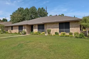 1406 Shadybrook Dr, DeSoto, TX 75115 - Photo 1
