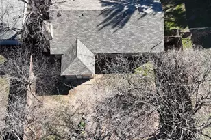 1605 Woodside Ln E, Cleburne, TX 76033 - Photo 6