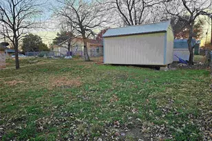 1106 Gifford Dr, Granbury, TX 76048 - Photo 10