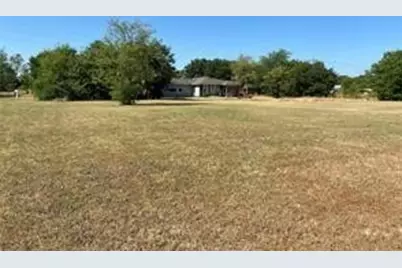 401 S Gardner Street, Whitewright, TX 75491 - Photo 2