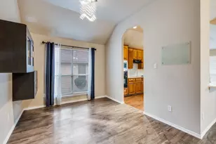 2939 Alyson Way, Grand Prairie, TX 75052 - Photo 6