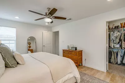 824 Springbrook Drive, Fort Worth, TX 76107 - Photo 20