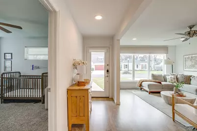 824 Springbrook Drive, Fort Worth, TX 76107 - Photo 10