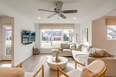 824 Springbrook Drive, Fort Worth, TX 76107 - Photo 12