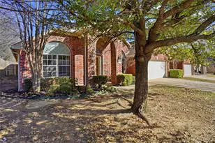 2704 Hearthside Ln, Mansfield, TX 76063 - Photo 2