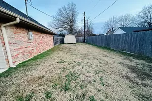 1925 N Collegiate Dr, Paris, TX 75462 - Photo 40
