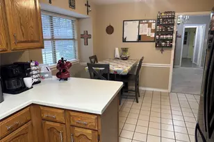 1925 N Collegiate Dr, Paris, TX 75462 - Photo 14