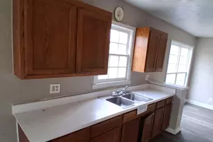 43 W Parnell St, Denison, TX 75020 - Photo 6