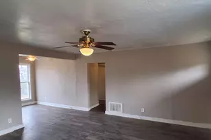 43 W Parnell St, Denison, TX 75020 - Photo 8