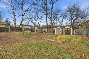 1114 W Congress St, Denton, TX 76201 - Photo 38