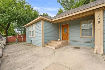 709 S Munger Boulevard, Dallas, TX 75223 - Photo 2