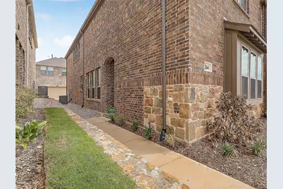 264 Spring Hill Road, Flower Mound, TX 75028 - Photo 2