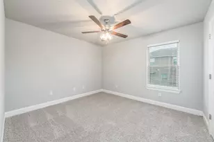 727 Rolling Terrace Cir, Granbury, TX 76049 - Photo 6