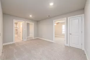 727 Rolling Terrace Cir, Granbury, TX 76049 - Photo 10