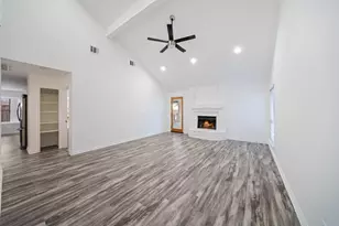 721 Keessee Dr, Cedar Hill, TX 75104 - Photo 2