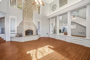 107 Sandra Palmer St, Stephenville, TX 76401 - Photo 4