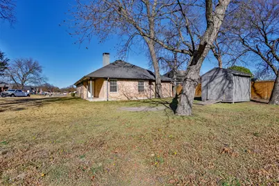 1714 Windsor Drive, Gainesville, TX 76240 - Photo 28