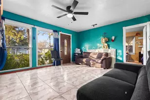 833 Dent St, Garland, TX 75040 - Photo 4