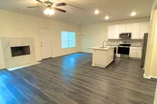 103 E 15th St, Bonham, TX 75418 - Photo 4