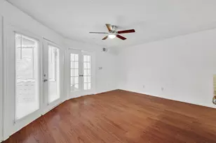 9823 Walnut St, Dallas, TX 75243 - Photo 18